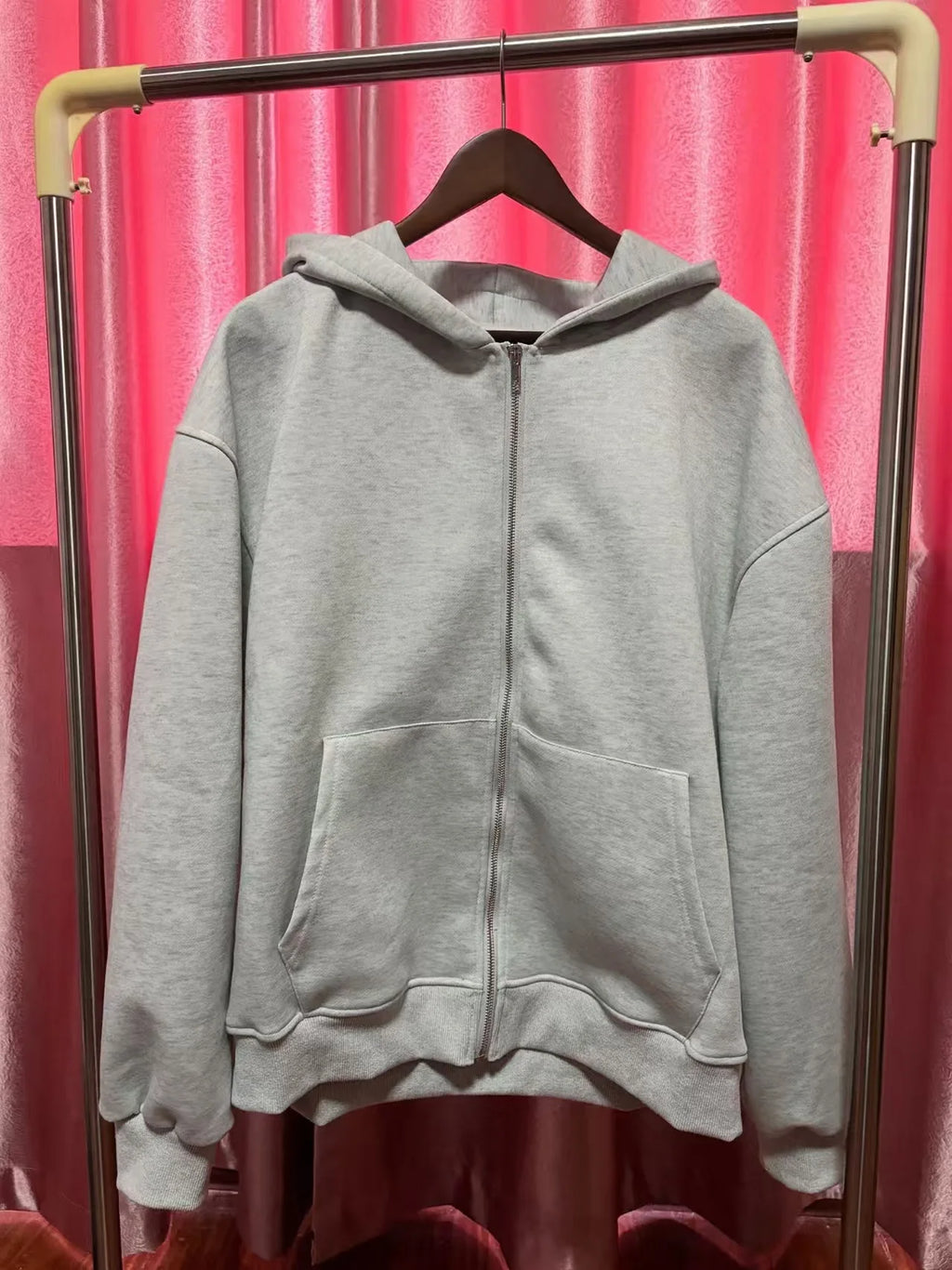 Elevate Your Casual Style with the 2025 Spring Autumn Men's Hoodie - Trendy Solid Design with Convenient Back Pocket